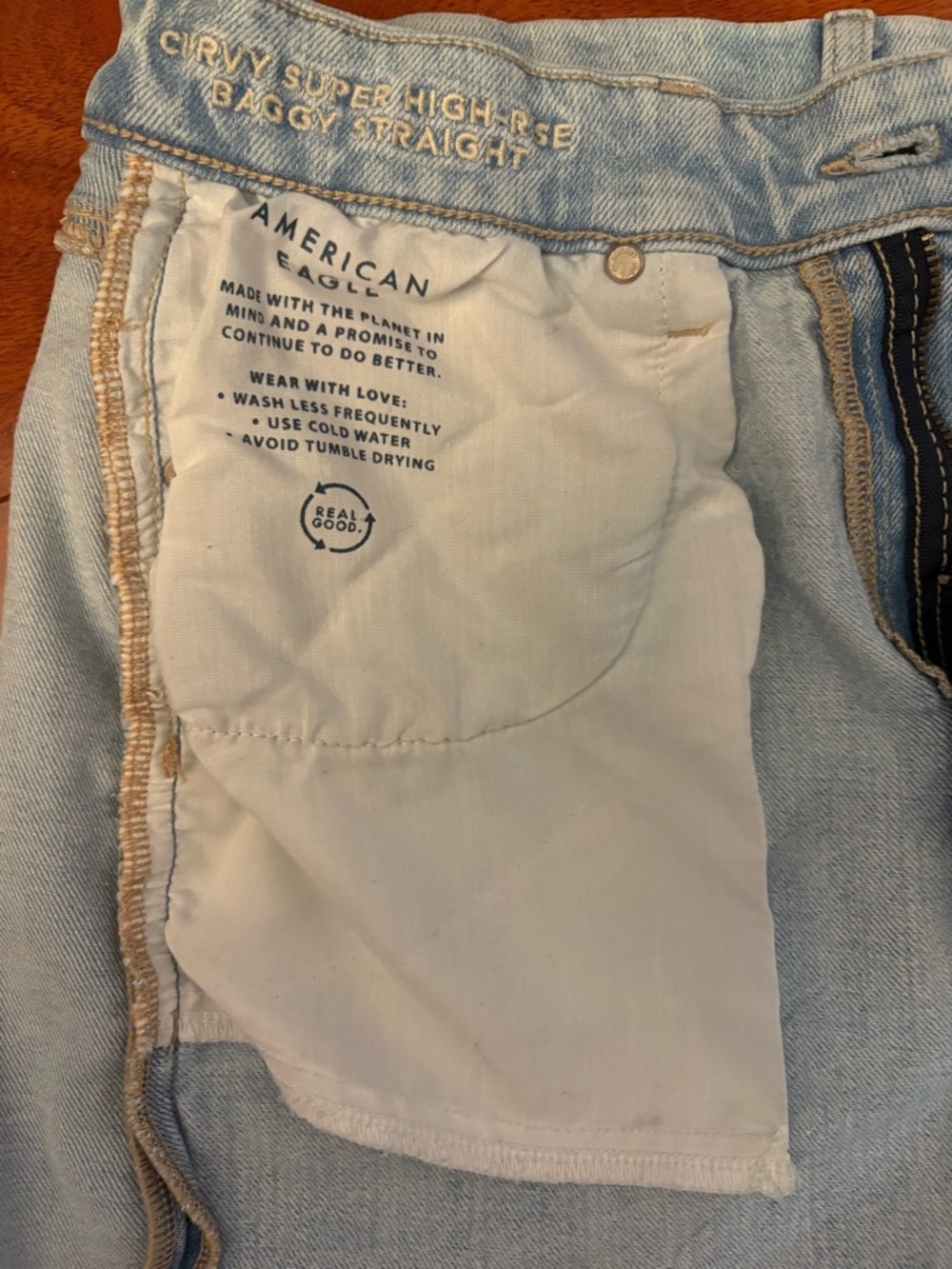 American Eagle Curvy Super High Rise Straight Light Wash Jean - Picture 8 of 9